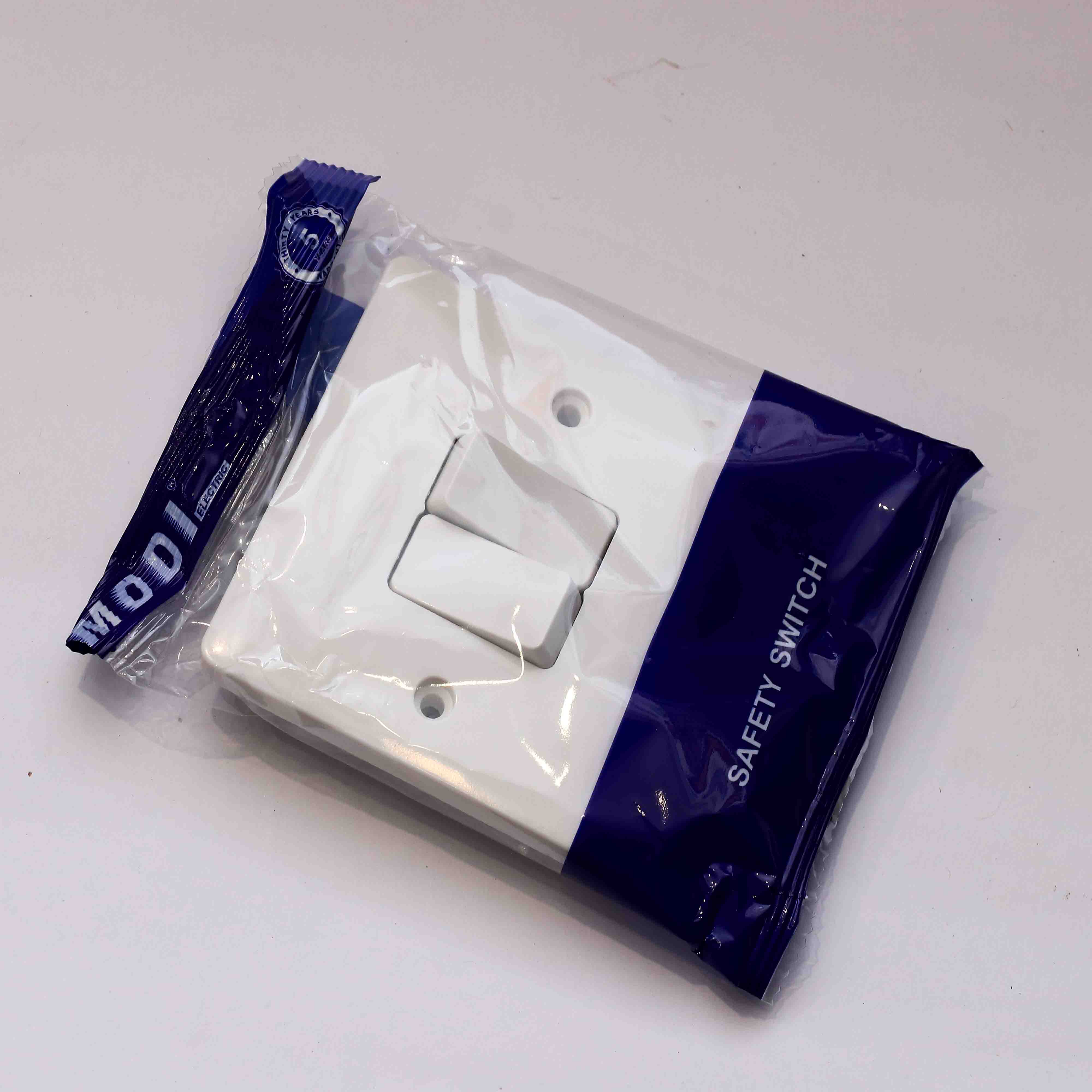 Two-way safety switch for isolating an electrical circuit.